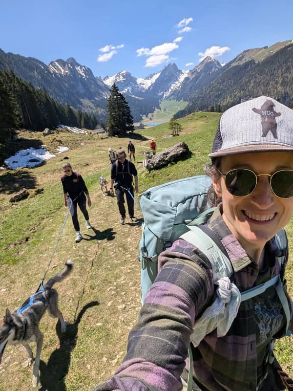 Paws, Power & Peak Views: Bist du bereit für dein Husky-Abenteuer im Alpstein?